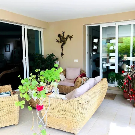 Sunandbed Sargantana Villa
