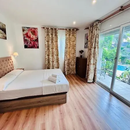 Sunandbed Sargantana Villa Salou